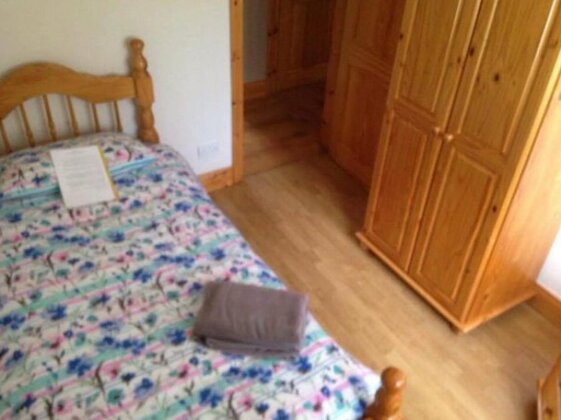Tara House Ballycastle - Photo5