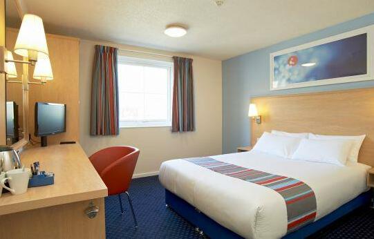 Travelodge Basildon - Photo3