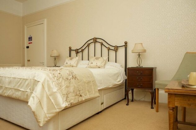 Avon Guesthouse - Photo4