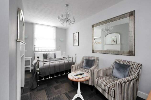 Central Bath Monmouth Place Apartment - Photo4