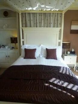 The Bath House Boutique Bed & Breakfast - Photo2