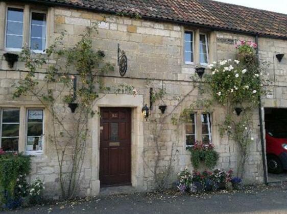 Garston Cottage Bed & Breakfast Bath