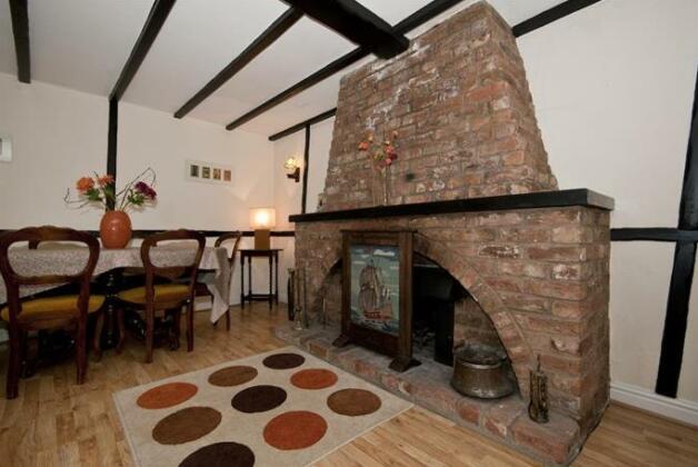 Tros Yr Afon Holiday Cottages and Manor House - Photo2