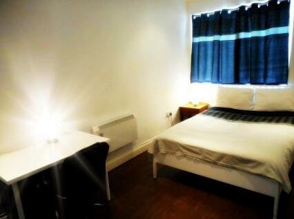 Sterling Serviced Apartments - Bishops Stone House - Photo4