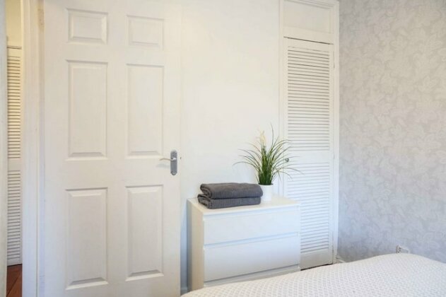 City Centre Maryville 2 Bedroom - BHR Apartments - Photo5
