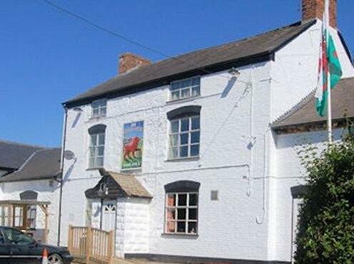 The Red Lion Inn Berriew Powys