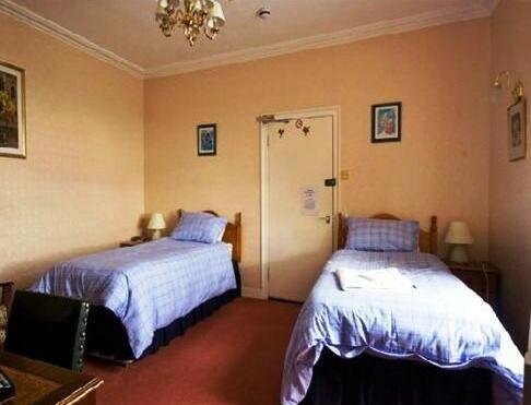 Meadow Hill Guest House - Photo5