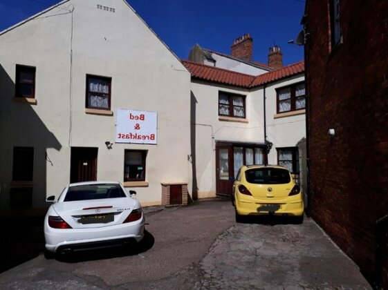 Mirandas Guest House - Photo3