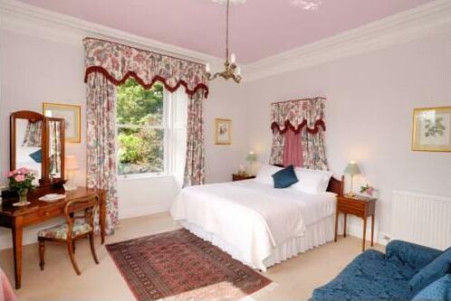 West Coates - Photo3