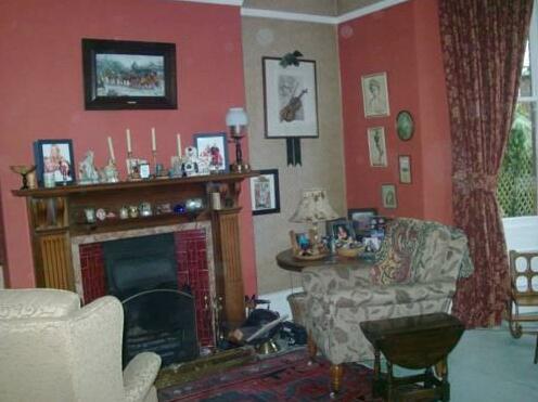Number One Bed and Breakfast - Photo2