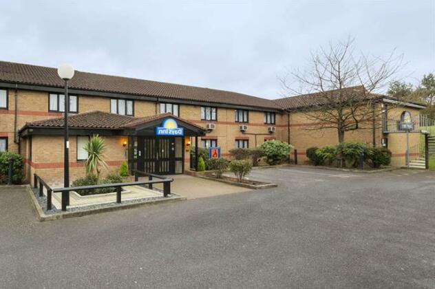 Days Inn London Stansted Airport - Photo2