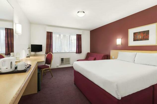Days Inn London Stansted Airport - Photo5