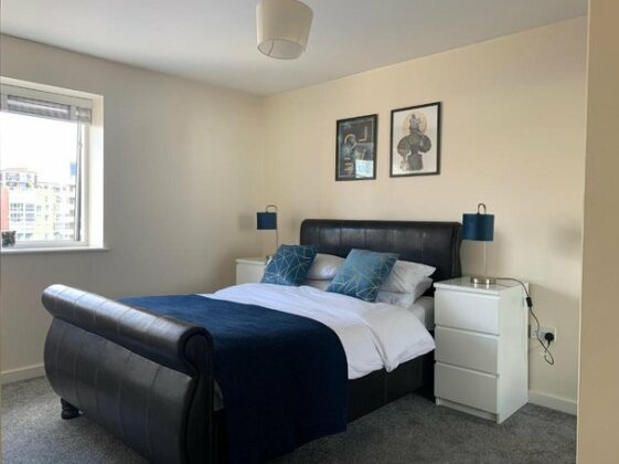 Broad St City Centre Apartment By Prime Stays - Photo2