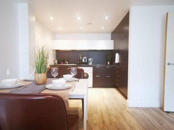Comfy Birmingham City Center Apartment at Inge Street By HF Group - Photo4