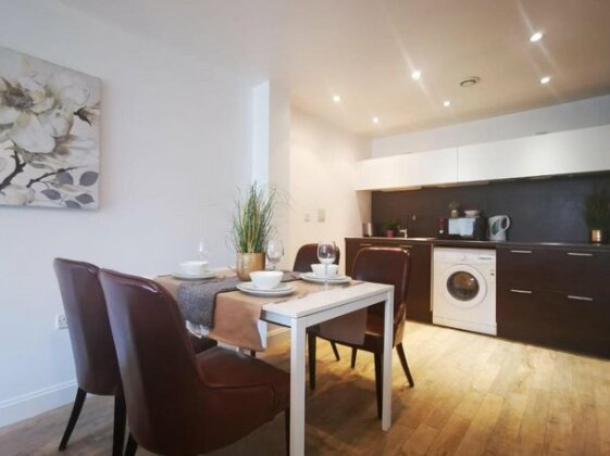 Comfy Birmingham City Center Apartment at Inge Street By HF Group - Photo5
