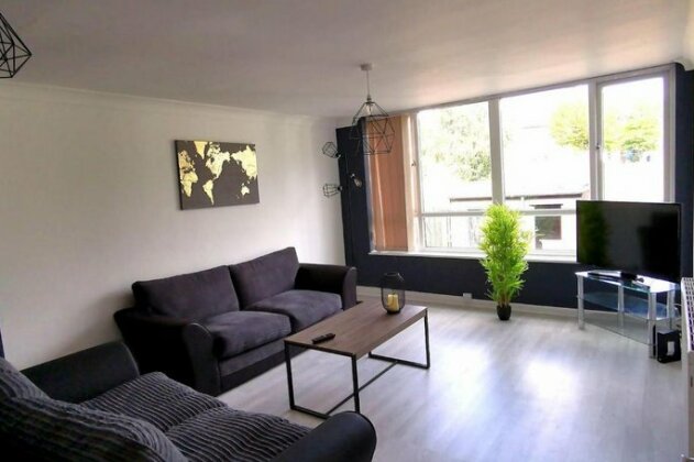 Superb Townhouse With Parking 5 Min Walk To Birmingham Arena - Photo2