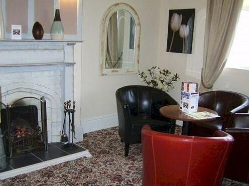 The Chimneys Hotel - Photo5