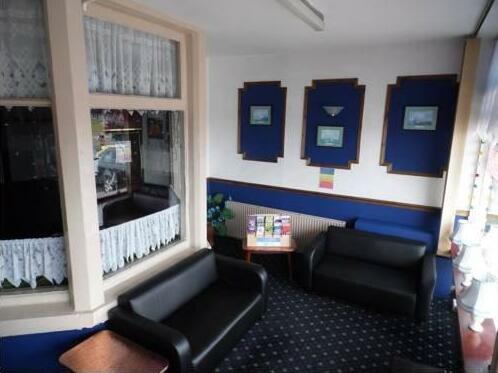 St Albans Hotel - Guest House - Photo5