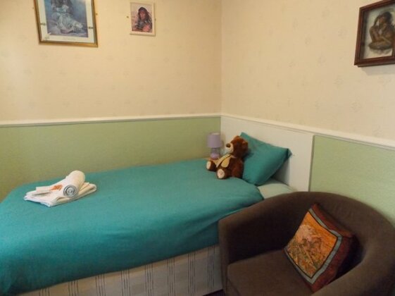 Topaz Guest House - Photo4