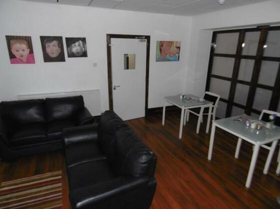 Breeze Guest House Bootle - Photo5