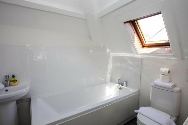 Bournemouth Beach House With Beauty Room - Photo4