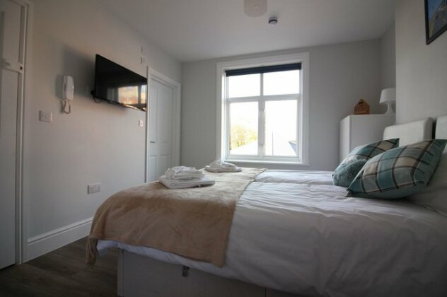 Diamond - Southbourne Grove Villa Apartment 3 - Photo3