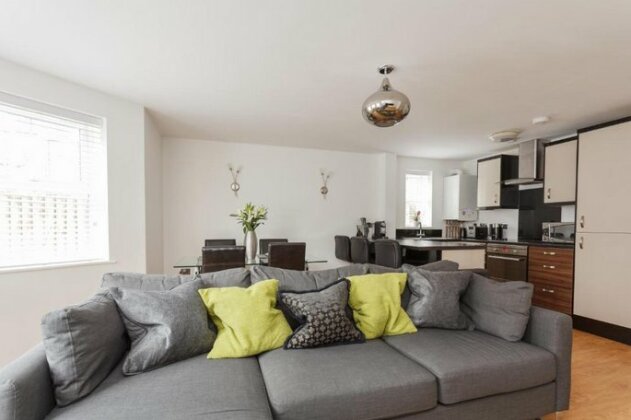 Stunning Contemporary Apartment Bournemouth - Photo2
