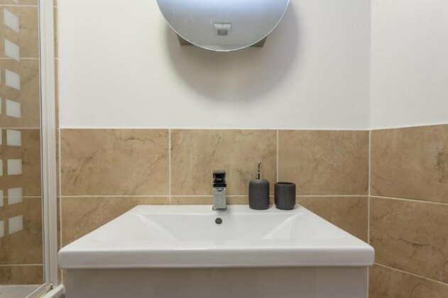 Stunning Contemporary Apartment Bournemouth - Photo5