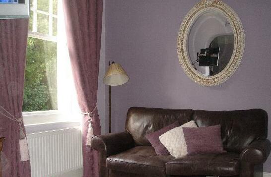 Oaklands Bovey Tracey - Photo2