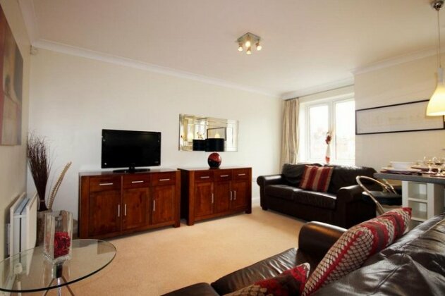 Berkshire Rooms at Bracknell Apartments - Photo2