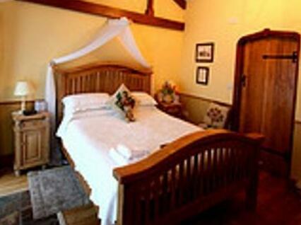 Beeches Farmhouse Farmyard B B Pig Wig Self Catering Holiday Cottages - Photo2