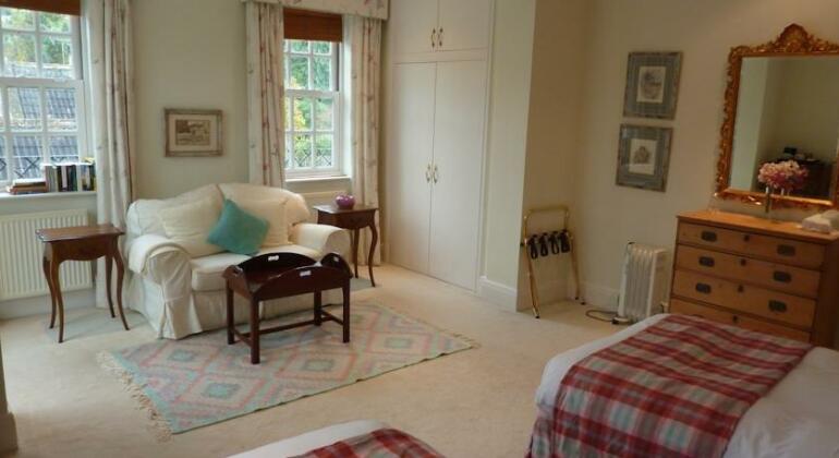 Granby House Bed & Breakfast - Photo3