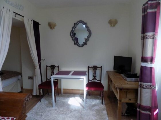 Brading Bed and Breakfast - Photo2