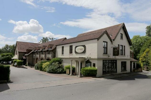 Best Western Plus Old Tollgate Hotel