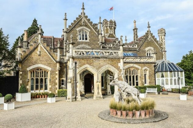 The Oakley Court