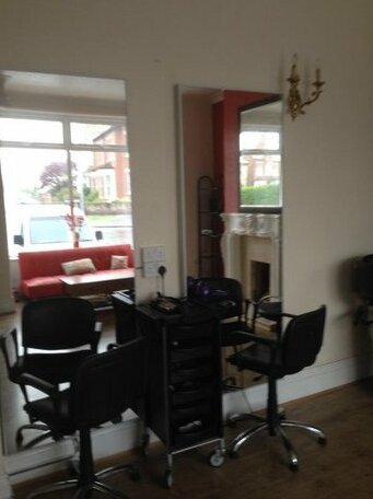 South Dene Hotel - Photo3