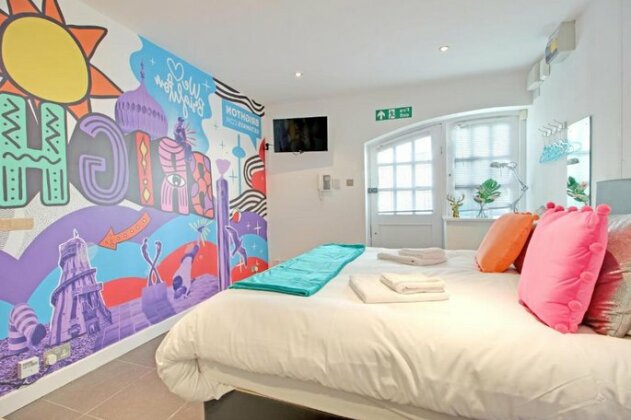 Artist Studio - Super Central Brighton - Sleeps 2/3 guests - Free Wifi - Photo2