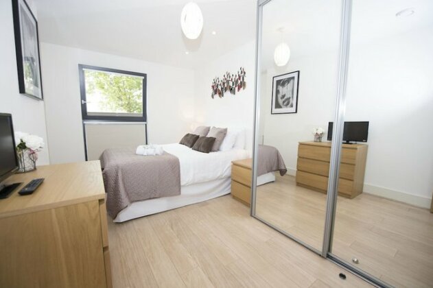 Charles Court Serviced Apartments - Photo3