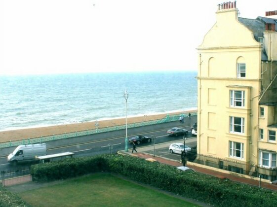 Five Brighton - Photo5