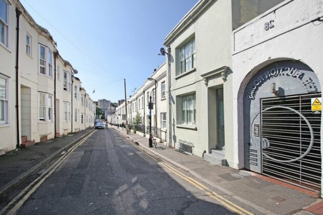Majestic Mews - Central Brighton - Sleeps 2 to 6 guests