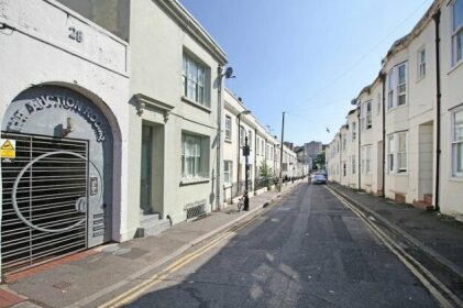 Majestic Mews - Central Brighton - Sleeps 2 to 6 guests