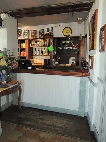 The Downs Hotel - Photo3