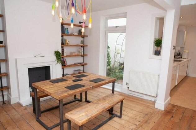 Charming 1 Bedroom House Close to City Centre - Photo5