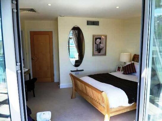 Luxury Rooms Bristol - Photo5