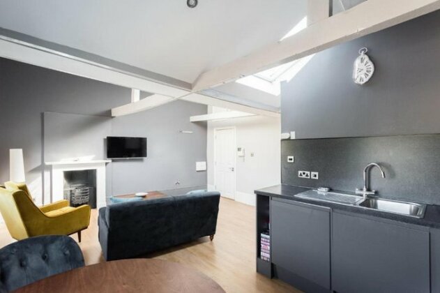 The Harbourside Loft - Stylish & Modern 1BDR Apartment - Photo2
