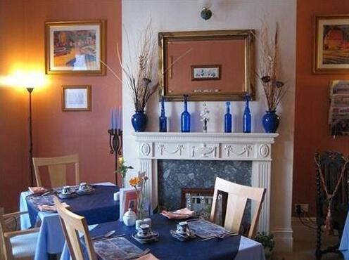 Copperfields Vegetarian Guest House - Photo3