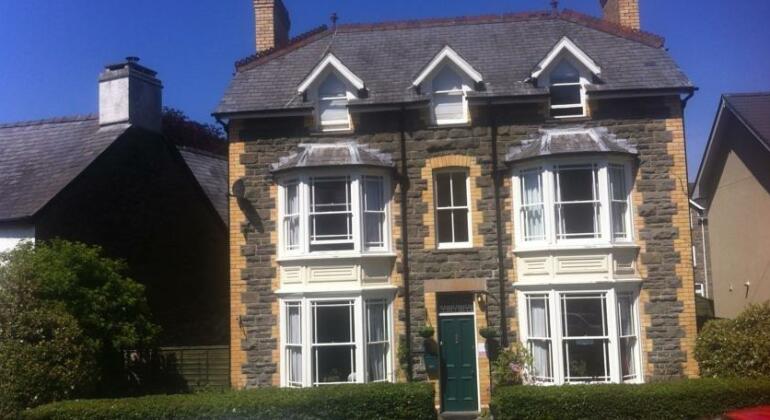 The Hollies Guest House Builth Wells