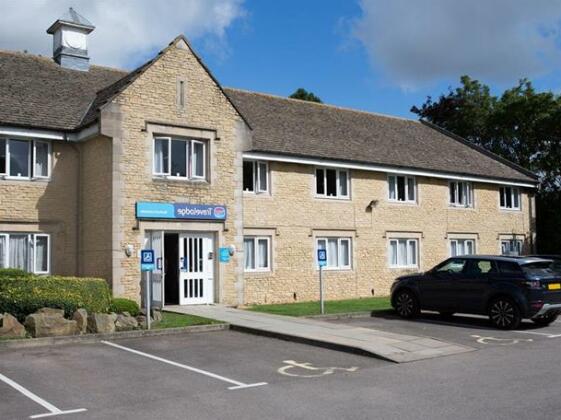 Travelodge Burford Cotswolds