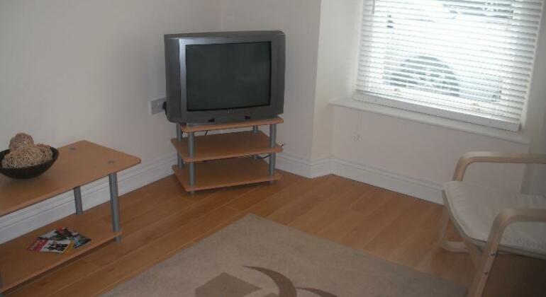 The Blue House Apartments - Photo5