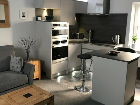 The Luxury Apartment Buxton - Photo5